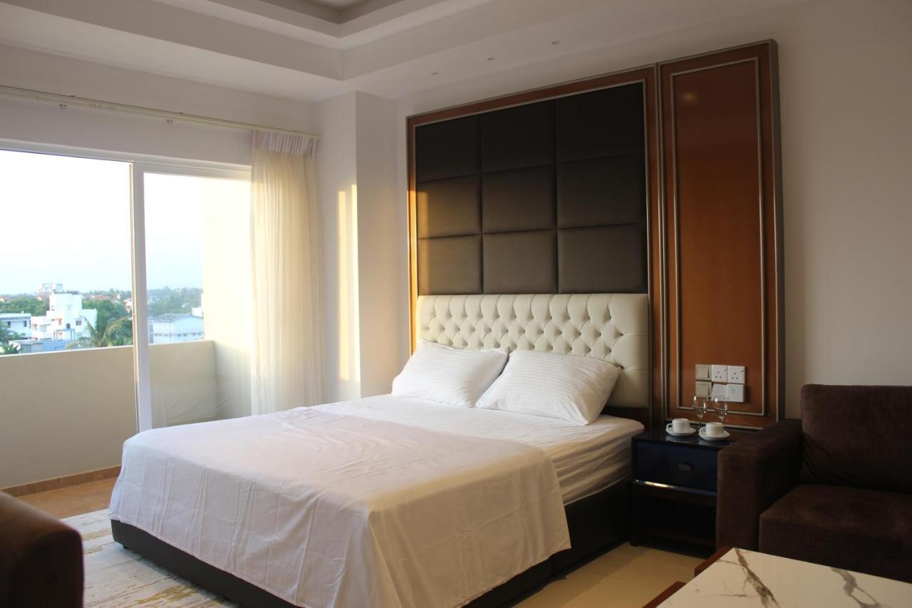 Ocean Breeze Sea View Luxury Apartments Negombo Luaran gambar
