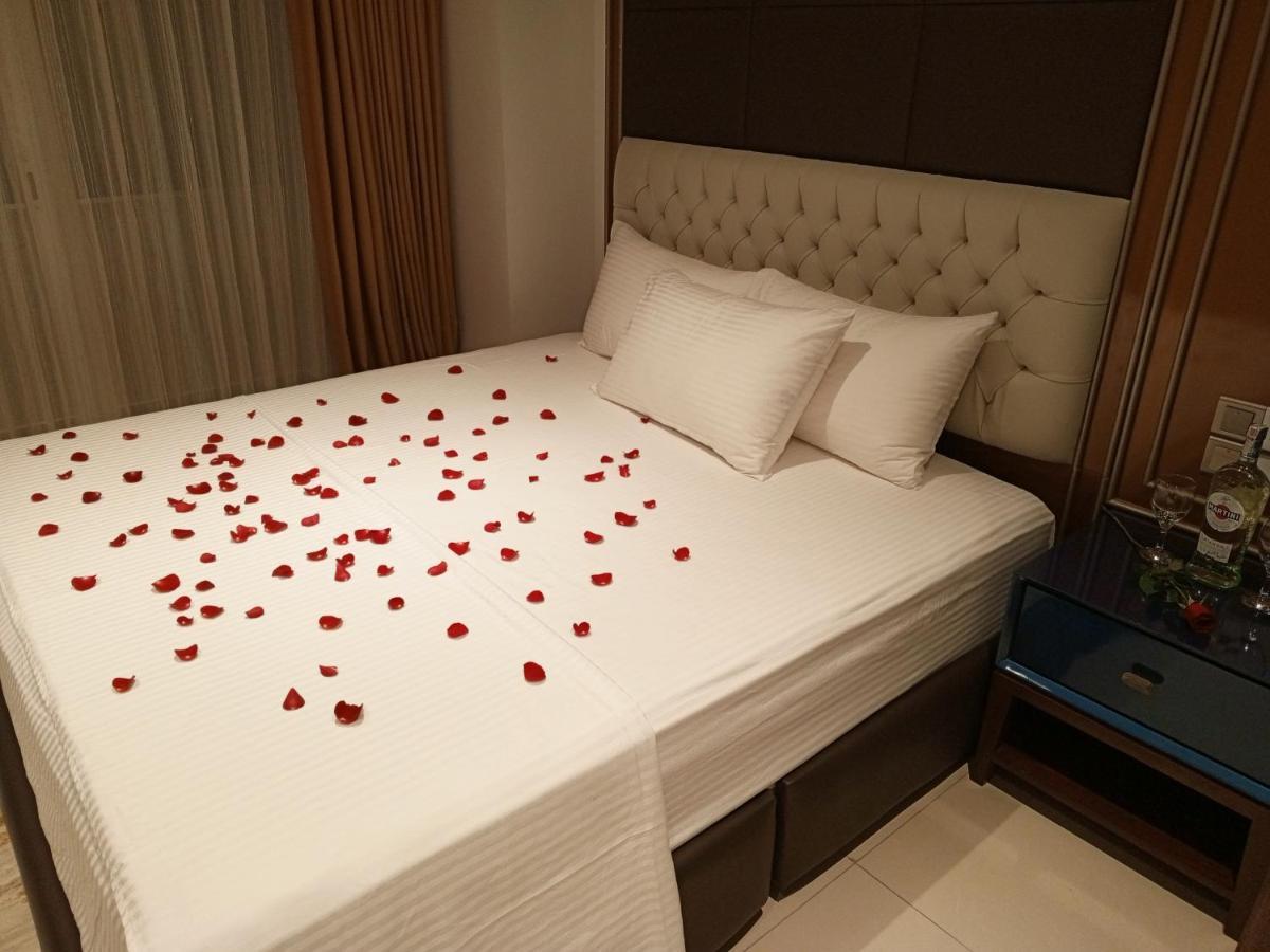 Ocean Breeze Sea View Luxury Apartments Negombo Luaran gambar
