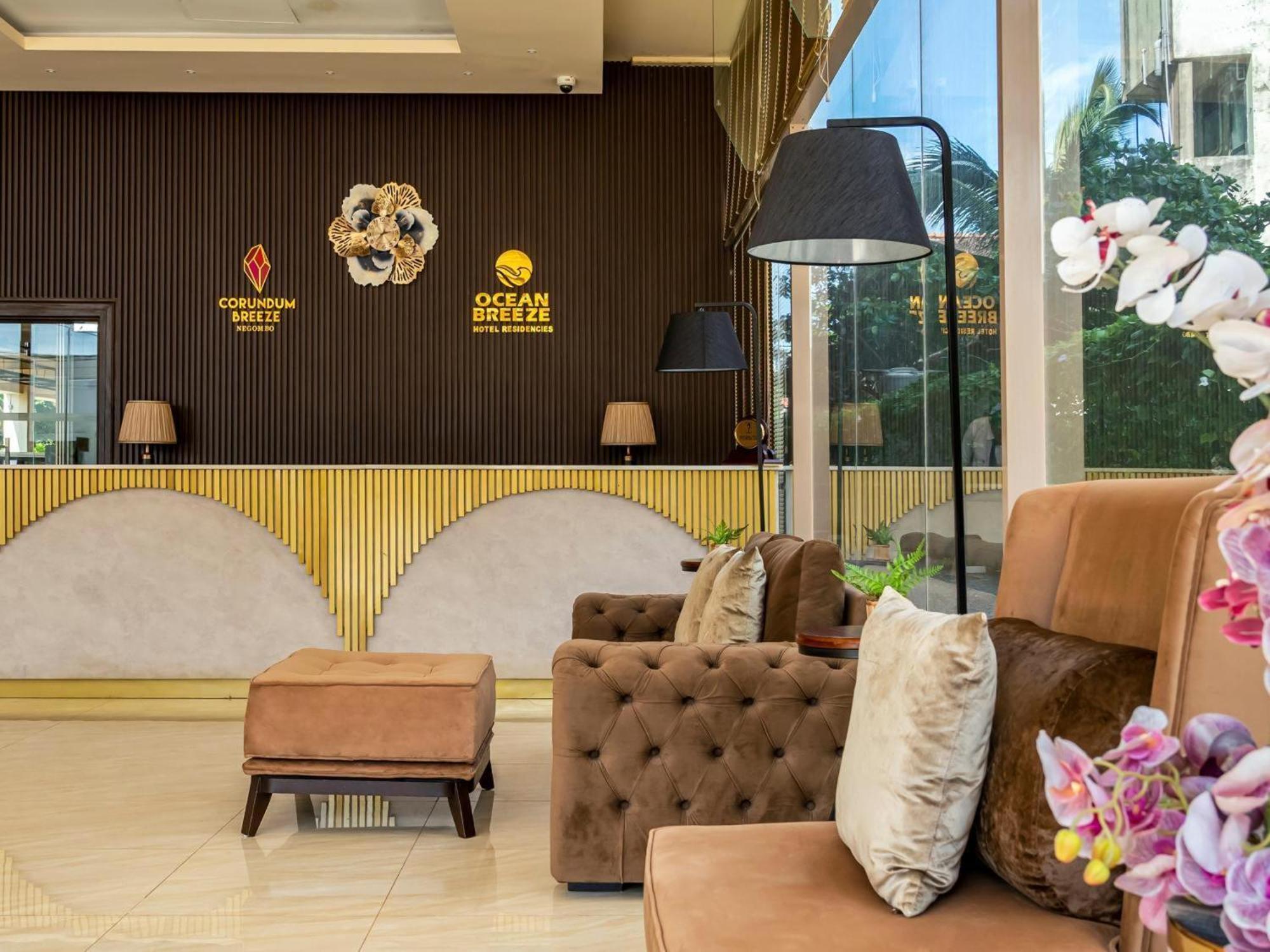 Ocean Breeze Sea View Luxury Apartments Negombo Luaran gambar