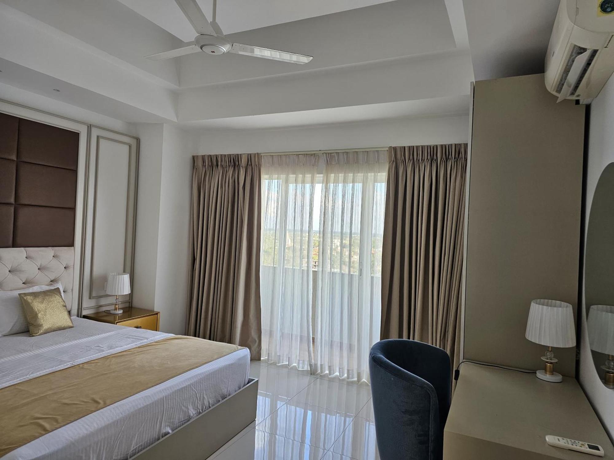 Ocean Breeze Sea View Luxury Apartments Negombo Luaran gambar